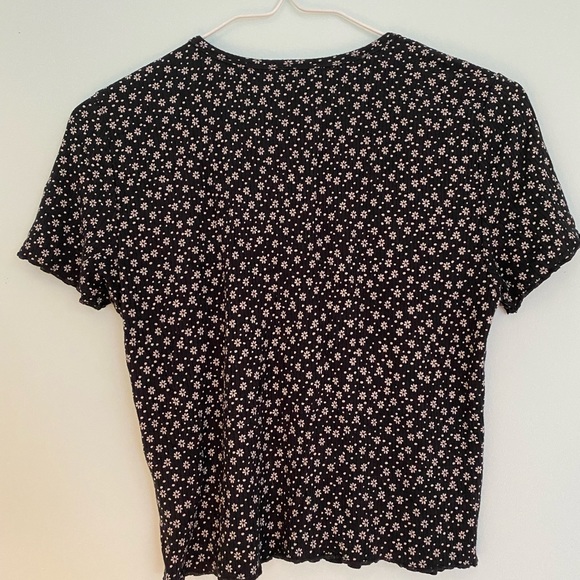 AE Black Floral Baby Tee - Picture 3 of 4